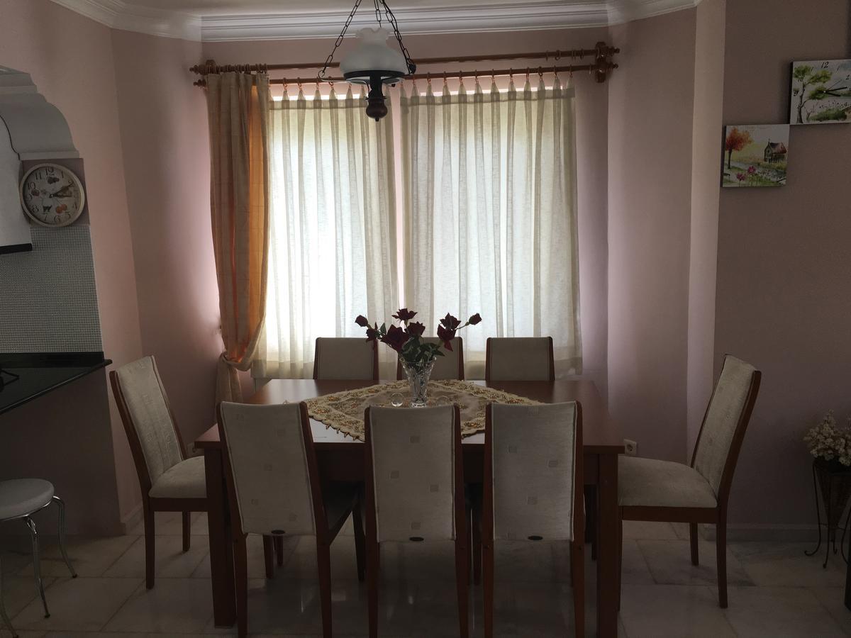 Villa Fish