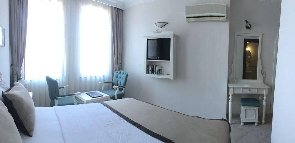 La Paloma 3*