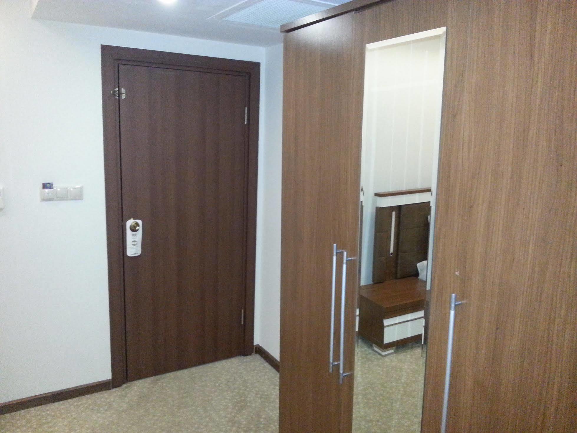 Ts Gold Hotel 3*