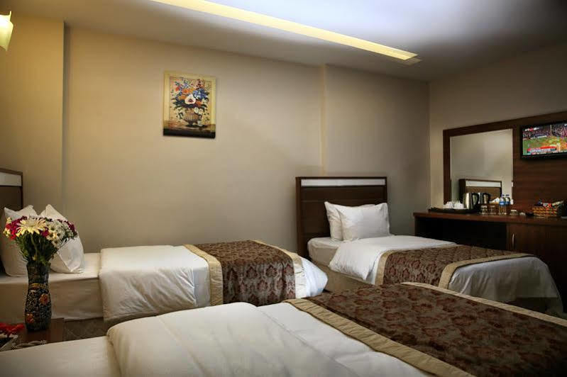 Hotel Ts Gold