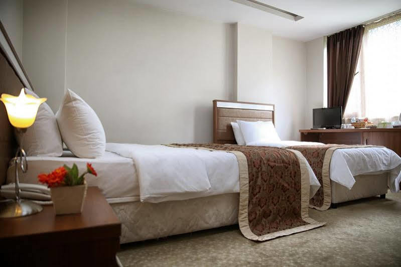 Hotel Ts Gold 3*