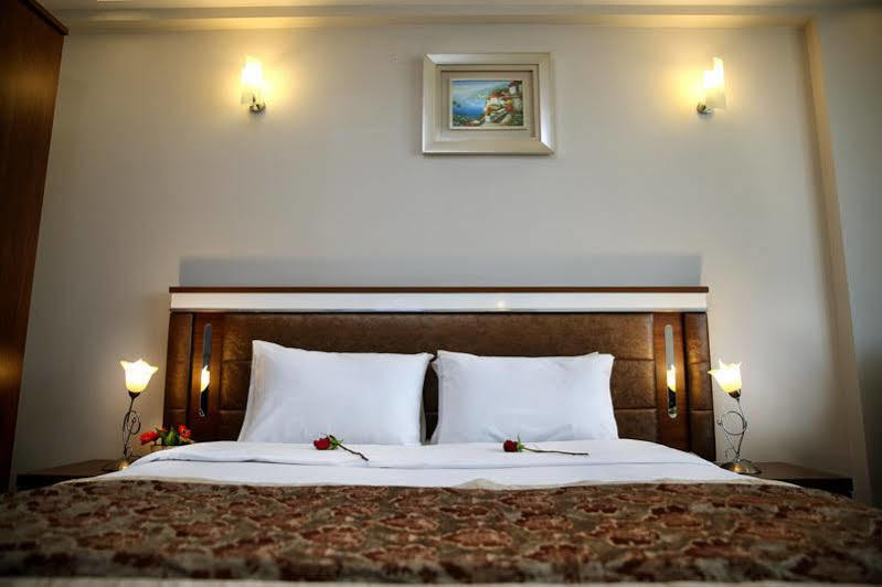 Ts Gold Hotel 3*