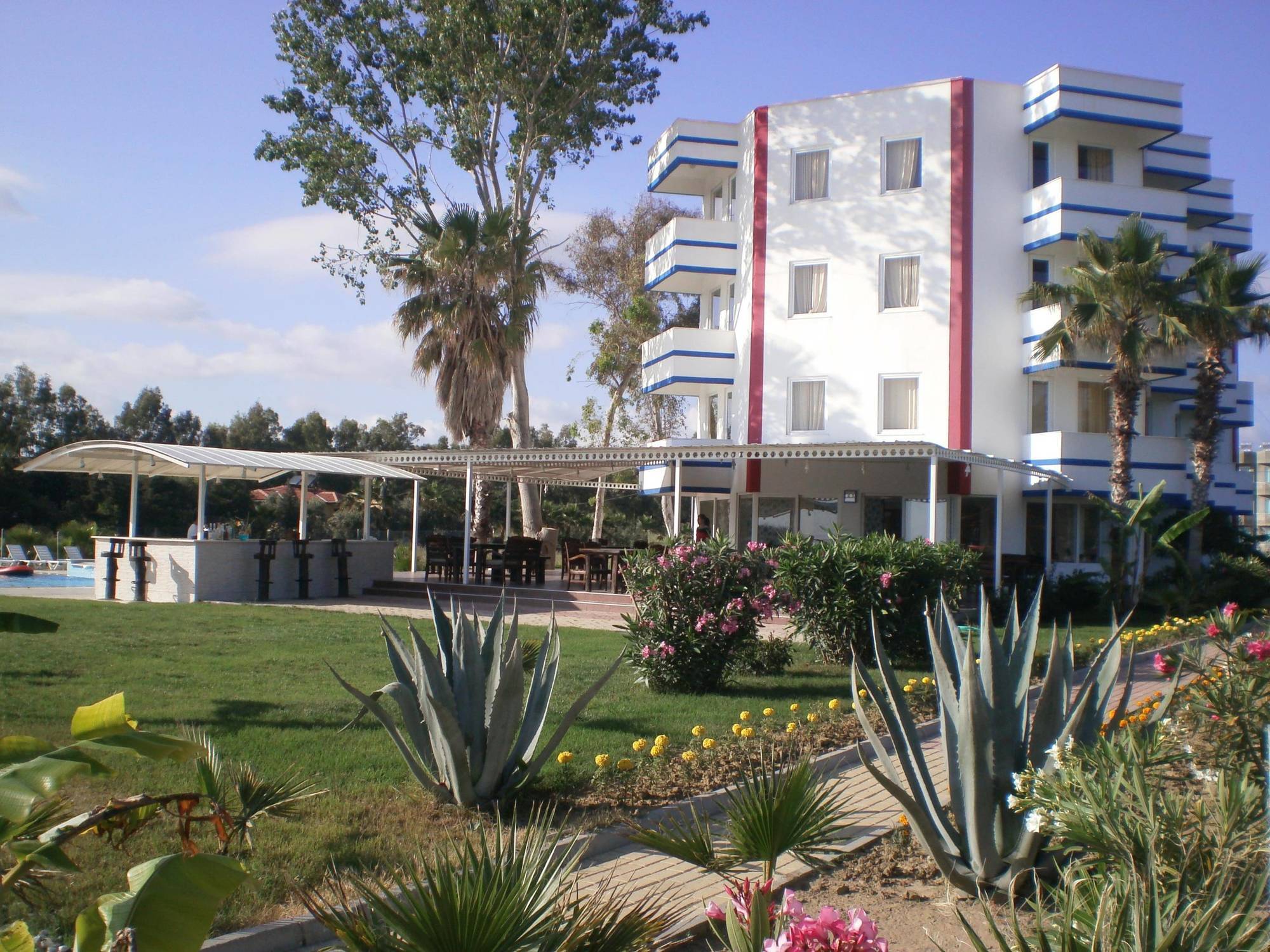 Hotel Skys