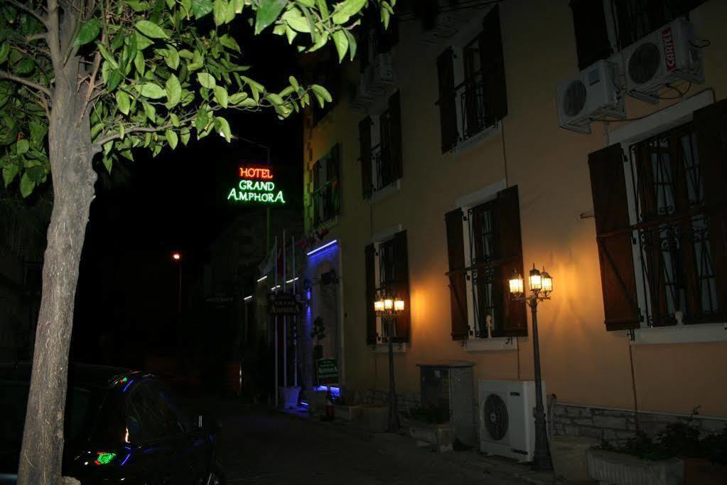 Amphora Hotel 2*