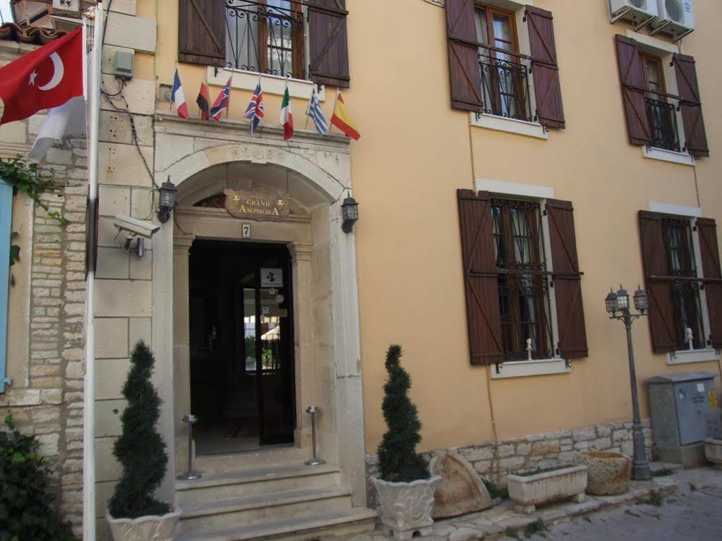 Hotel Amphora 2*