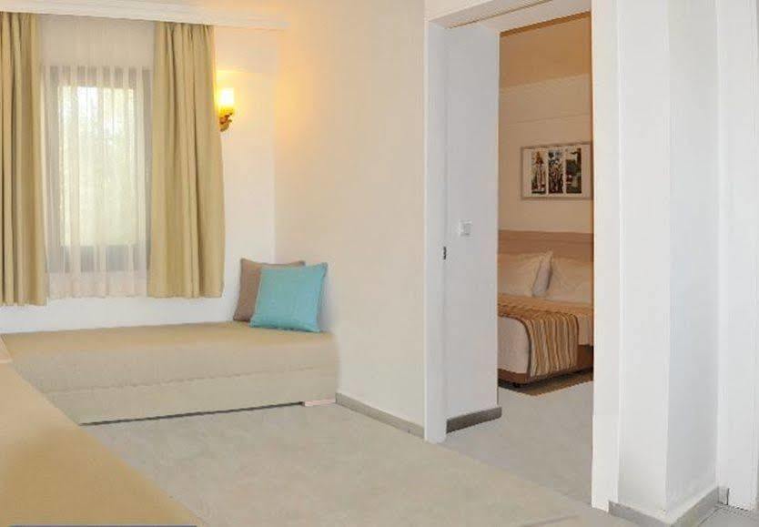 Izer Club Resort Torba