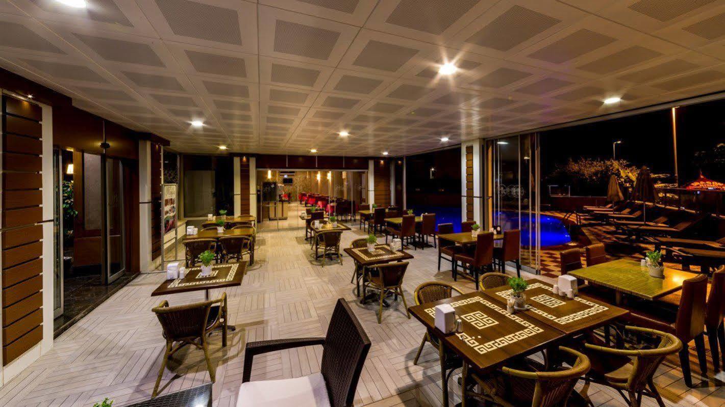 Ketenci Center Hotel 4*