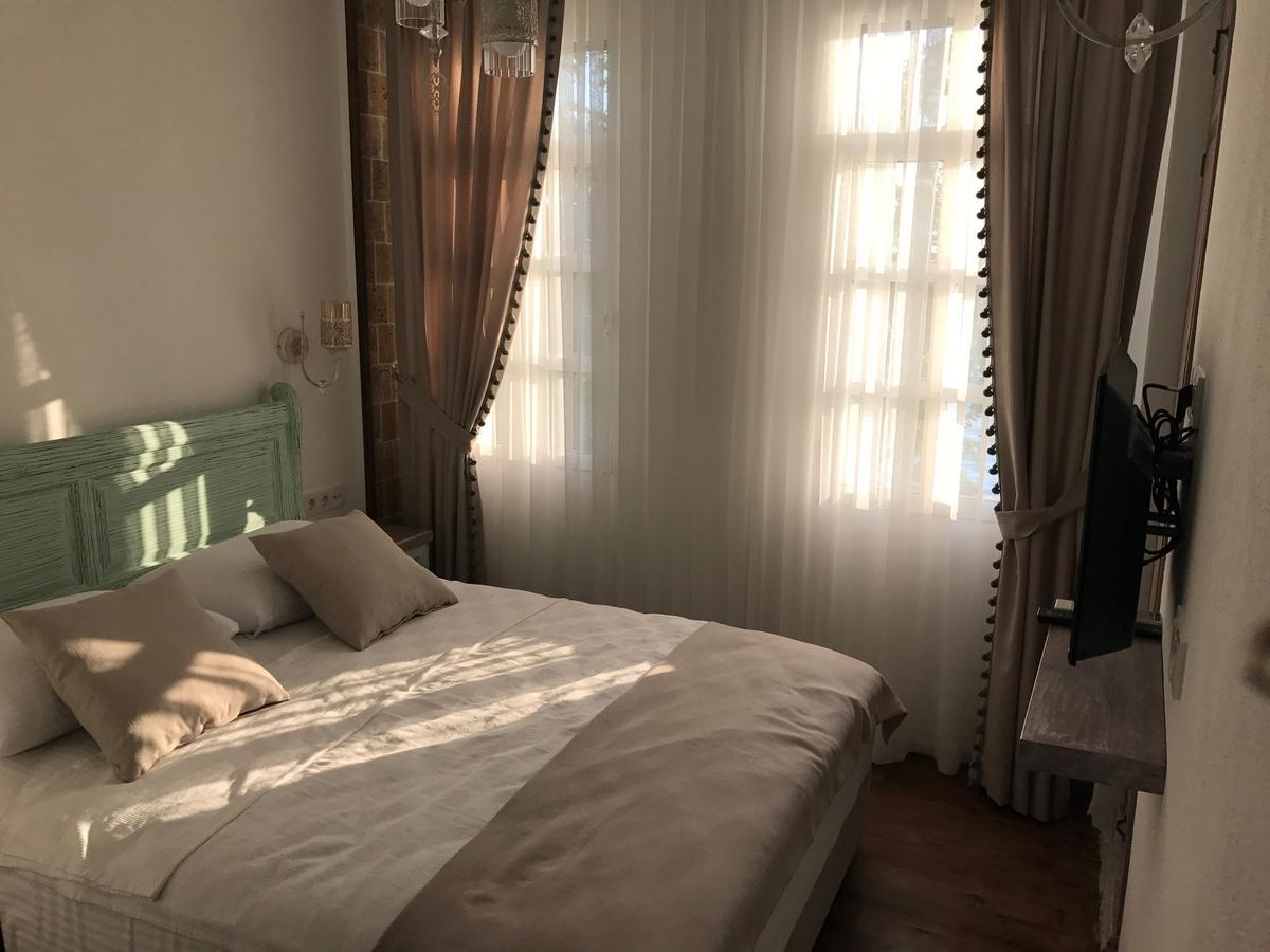 Ayshe Hotel Foca