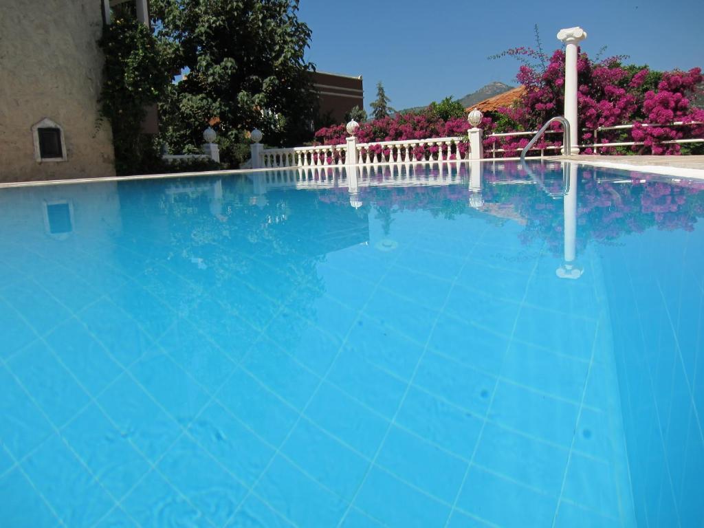 Aparthotel Apart 3t *