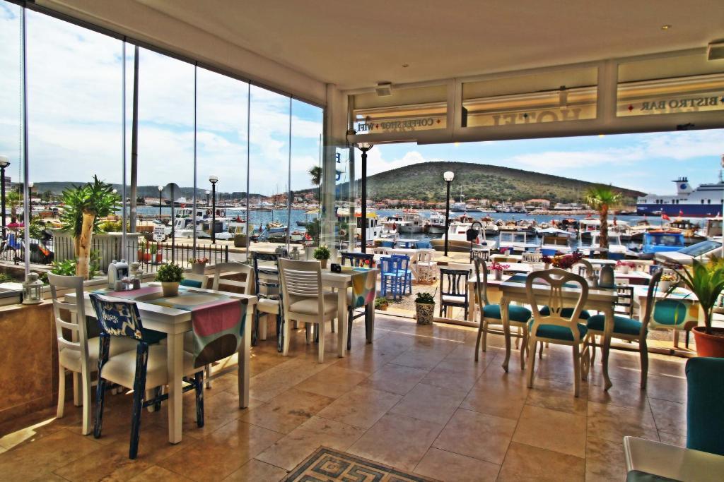Larimar Boutique 3*