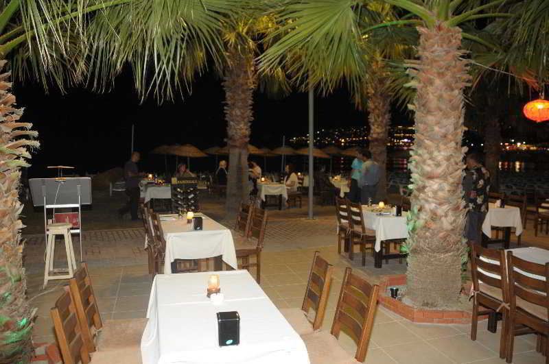 Nagi Hotel 3*