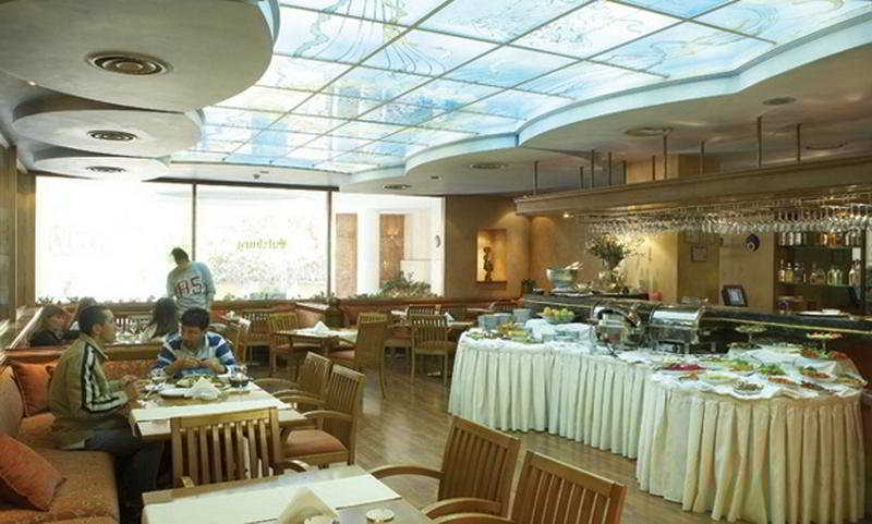 Ege Palas 4*