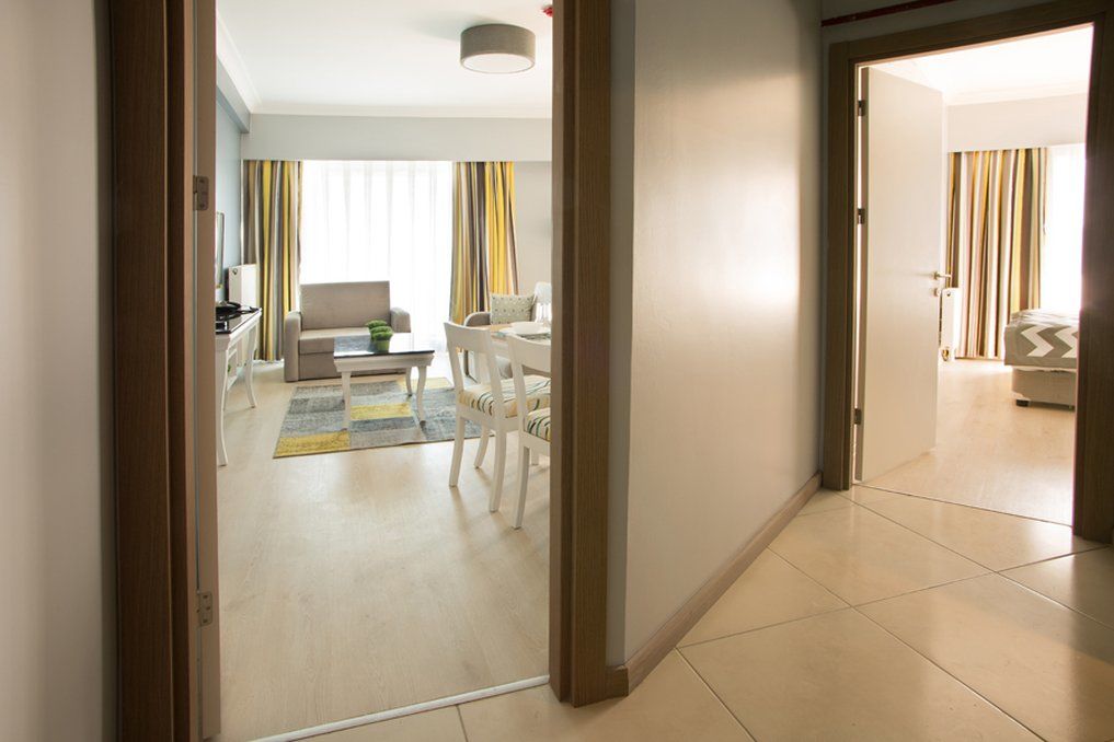 Serenity Airport Hotel 4*