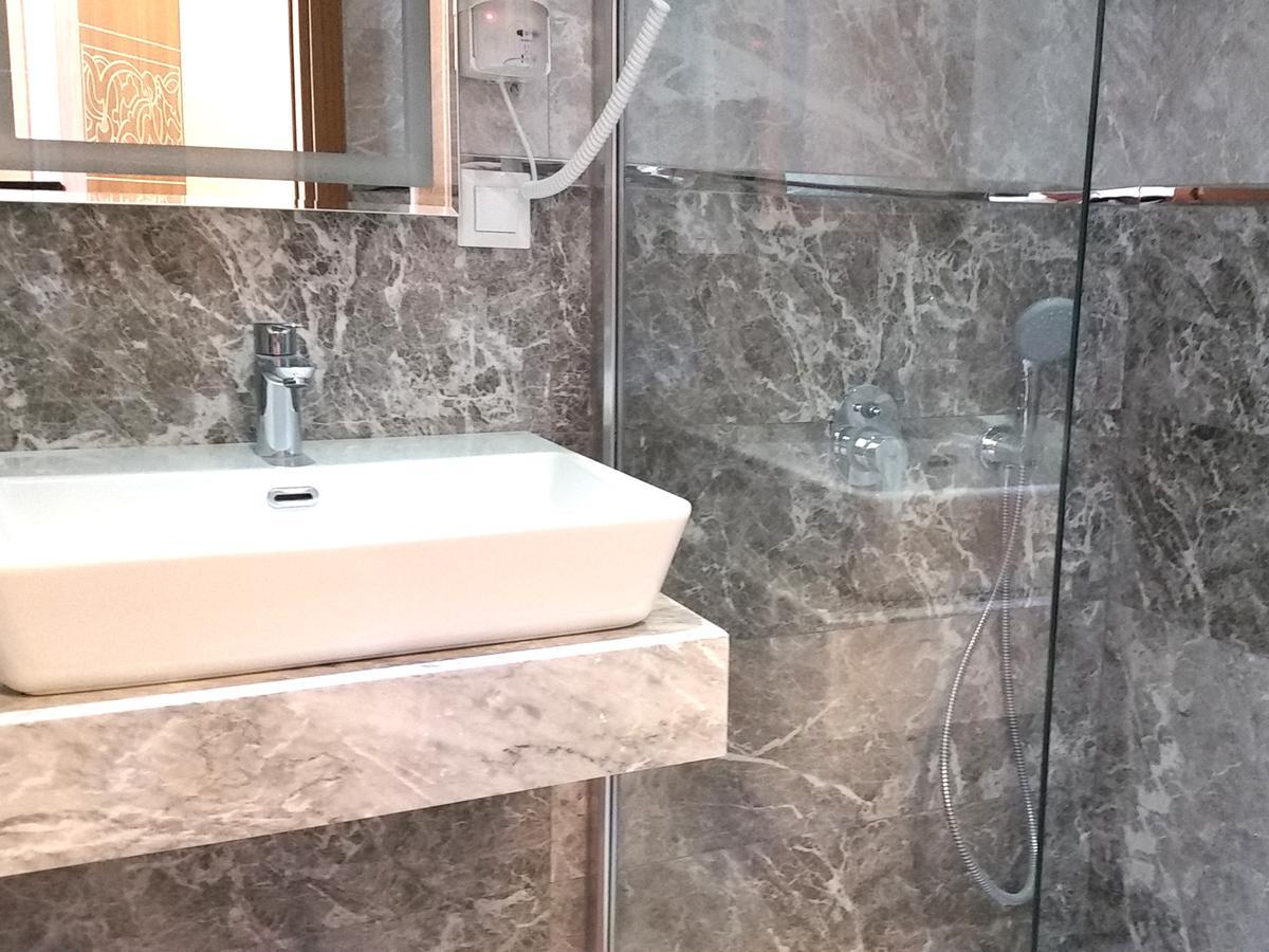 Hotel Exelans 3*