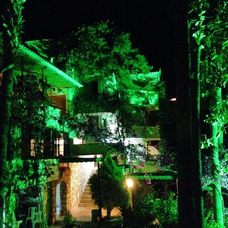 Pataros Hotel 2*