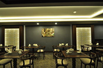Genova Old Hotel 3*