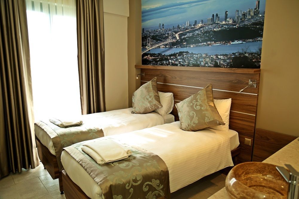 The Pera Hotel