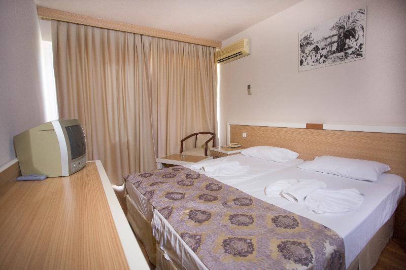 Tuntas Altinkum 3* Didim