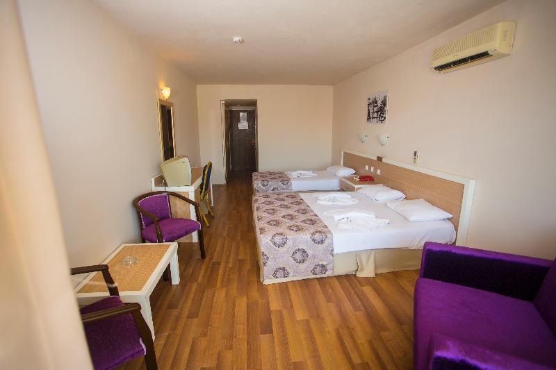 Tuntas Altinkum 3*