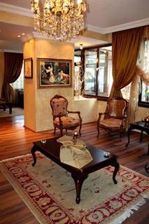 Triana Hotel