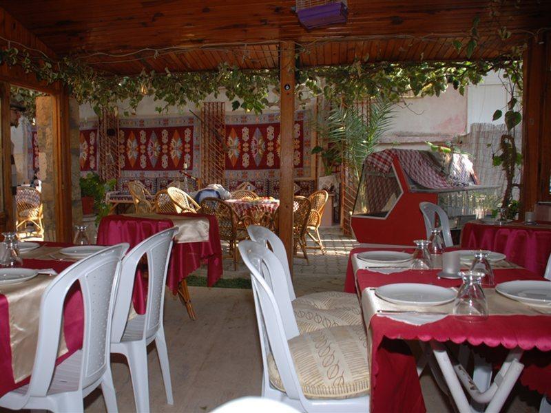 Antonios 2* Side