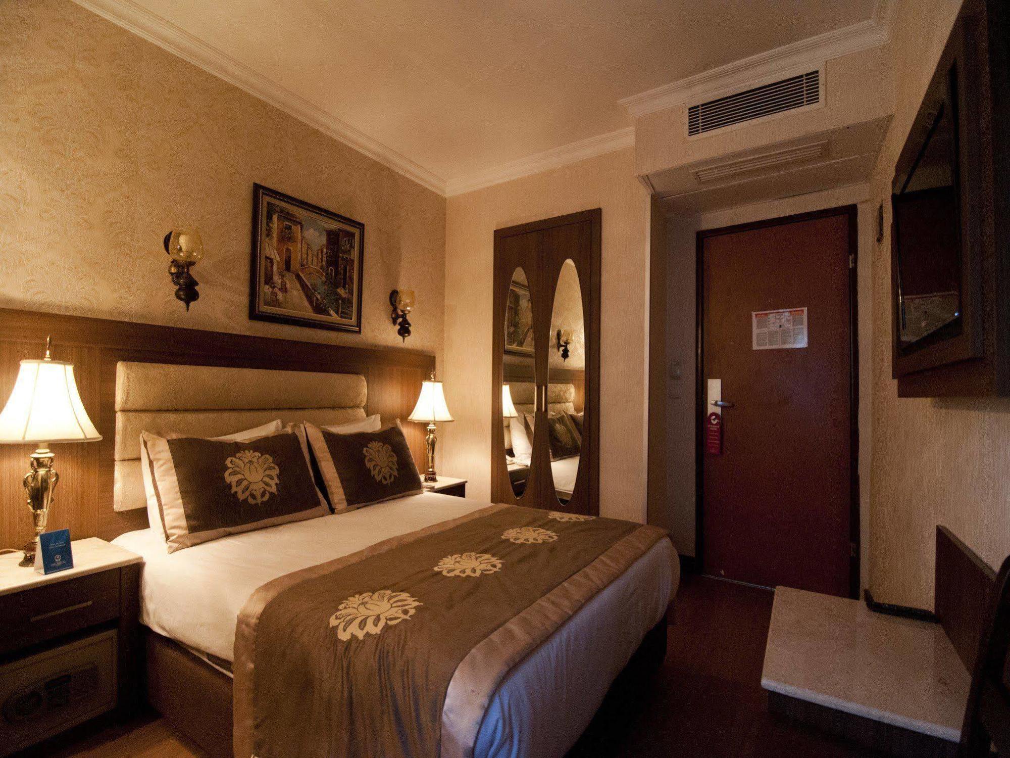 Grand Hilarium 4* Istanbul