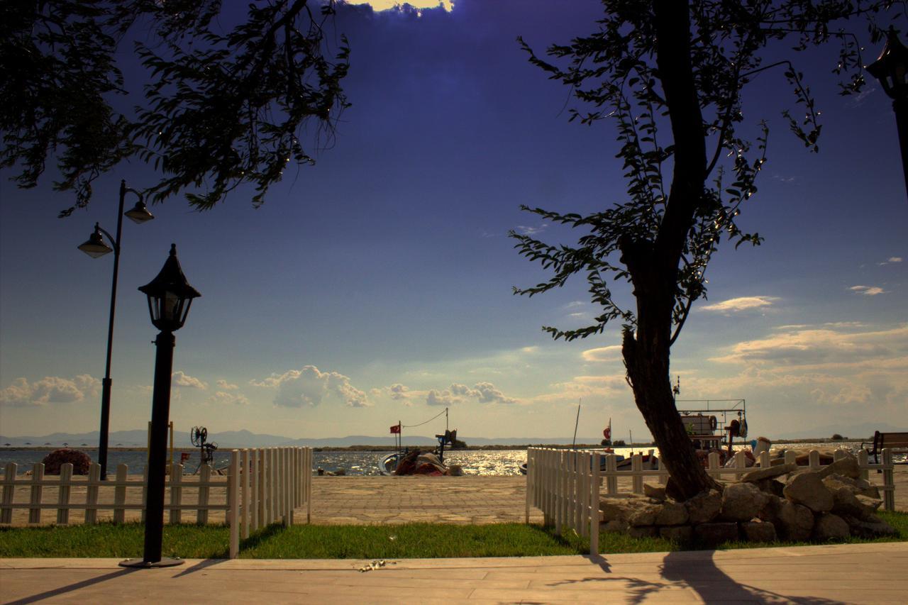 Ra * Altinova (Ayvalik)