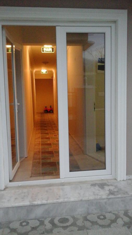 Vira Hotel *