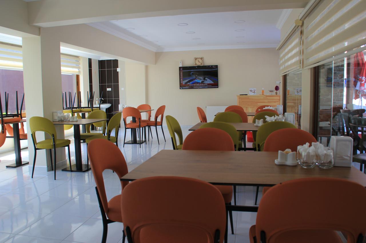 Atakoey Cafe Restaurant Hotel