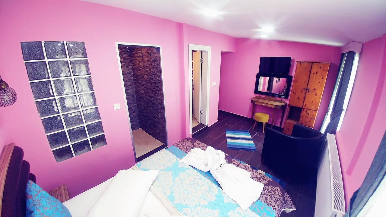 Tahir - Adult Only Hotel