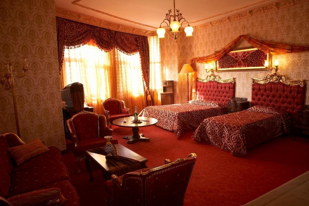 Hotel Grand De Londres 4*