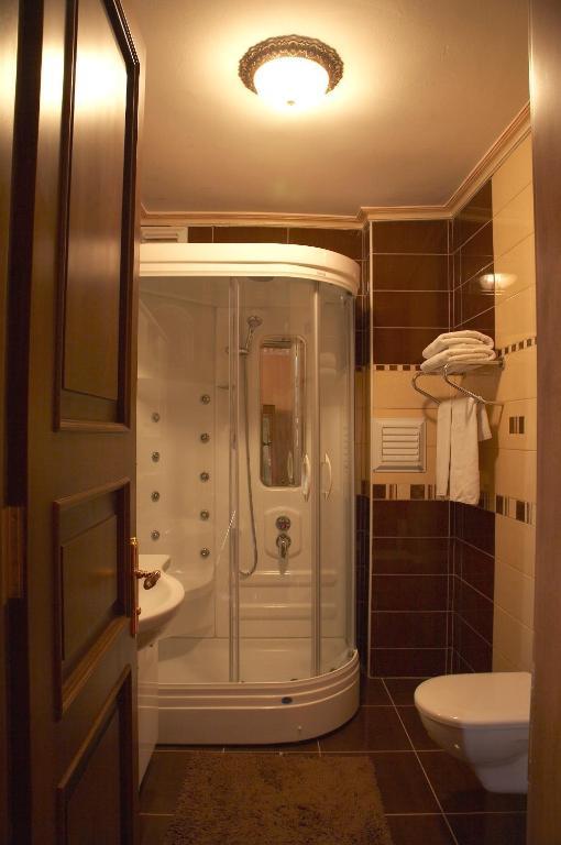 Grand De Londres Hotel 4*