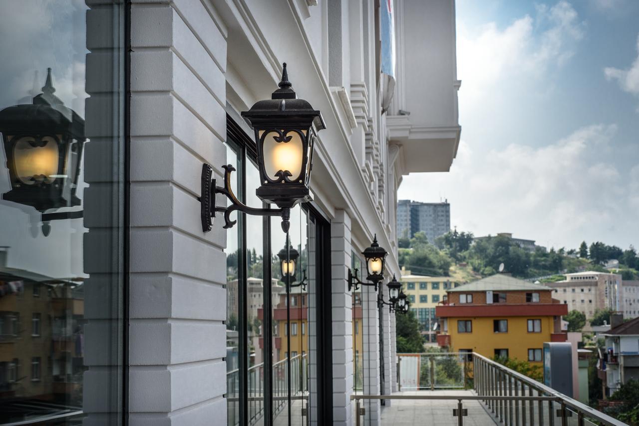 Hotel White House 3*