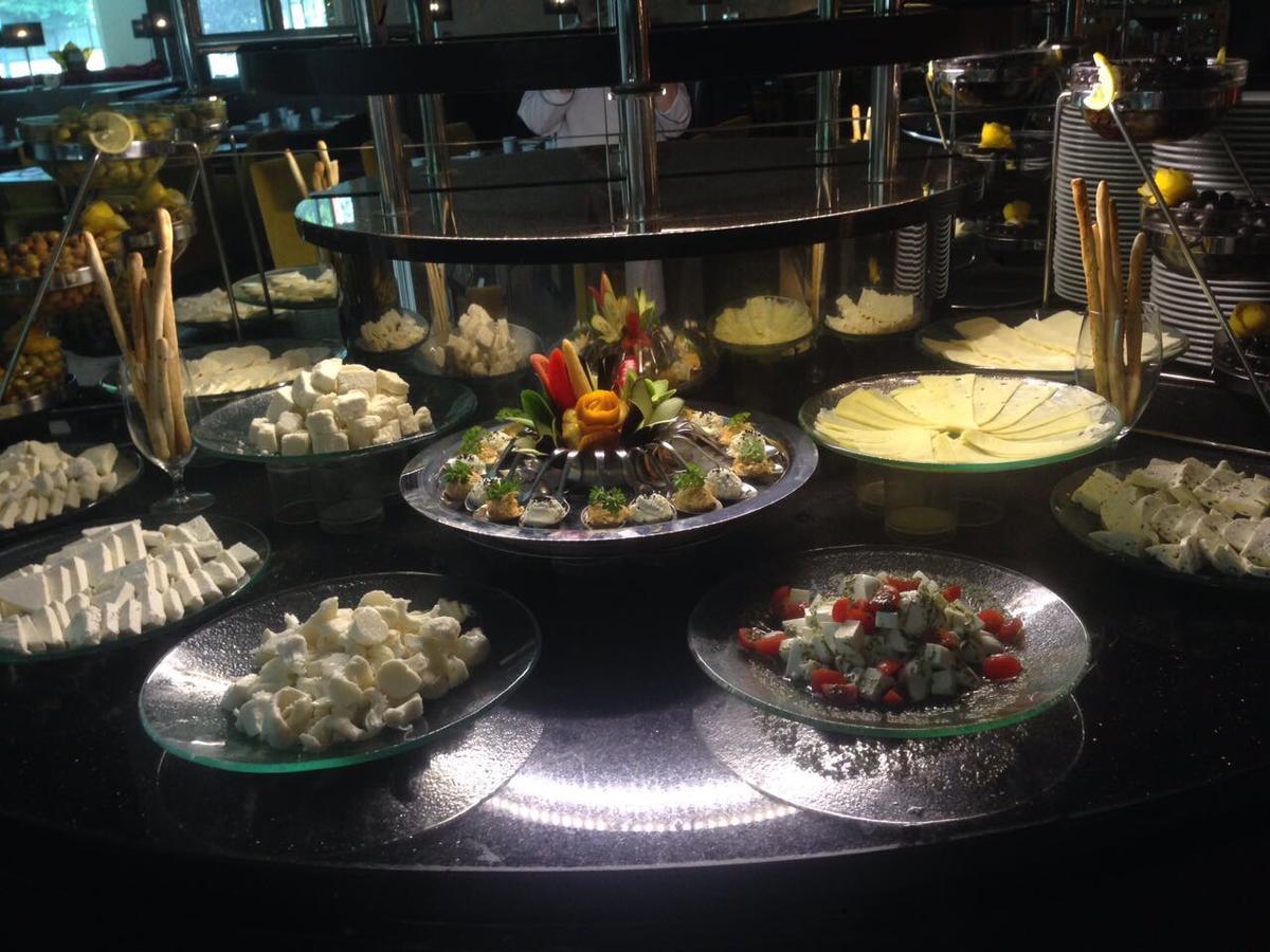 Grand Convention Center 5*