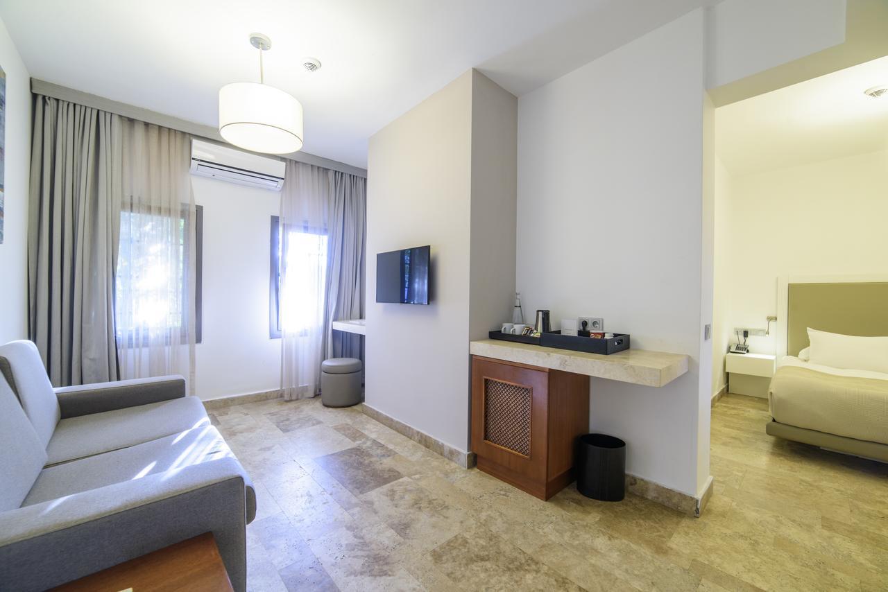 Hotel Marina Garden 4*