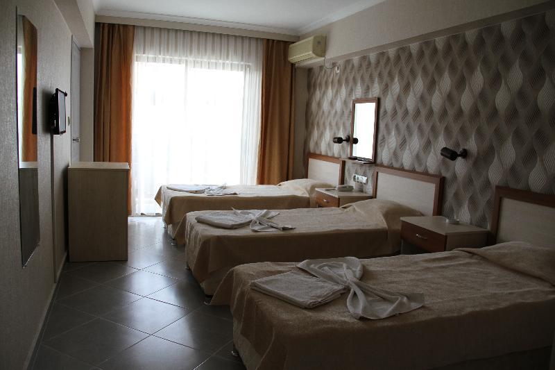 Saturn Hotel Kusadasi
