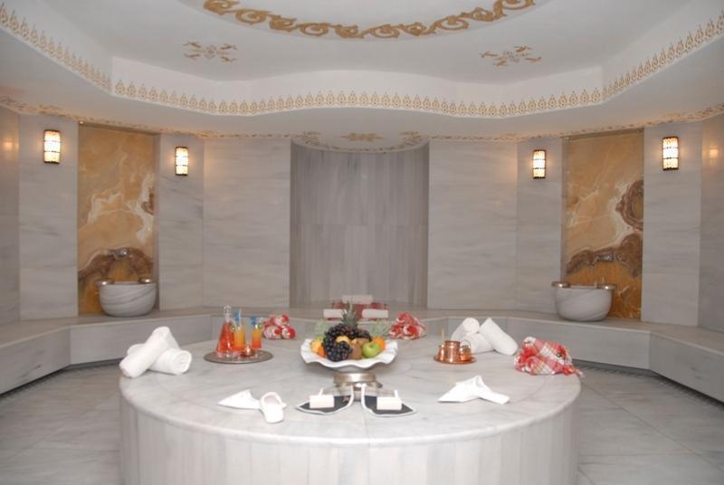 Grand Convention Center Hotel 5*