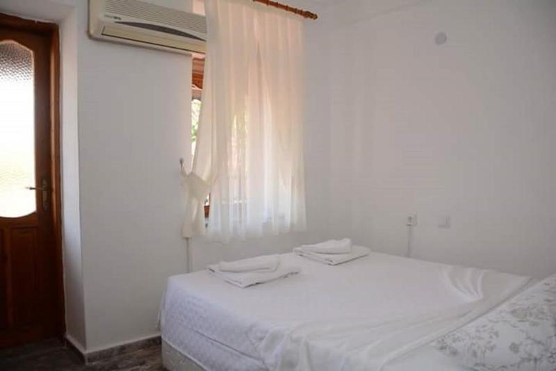 Antonios Bed & Breakfast