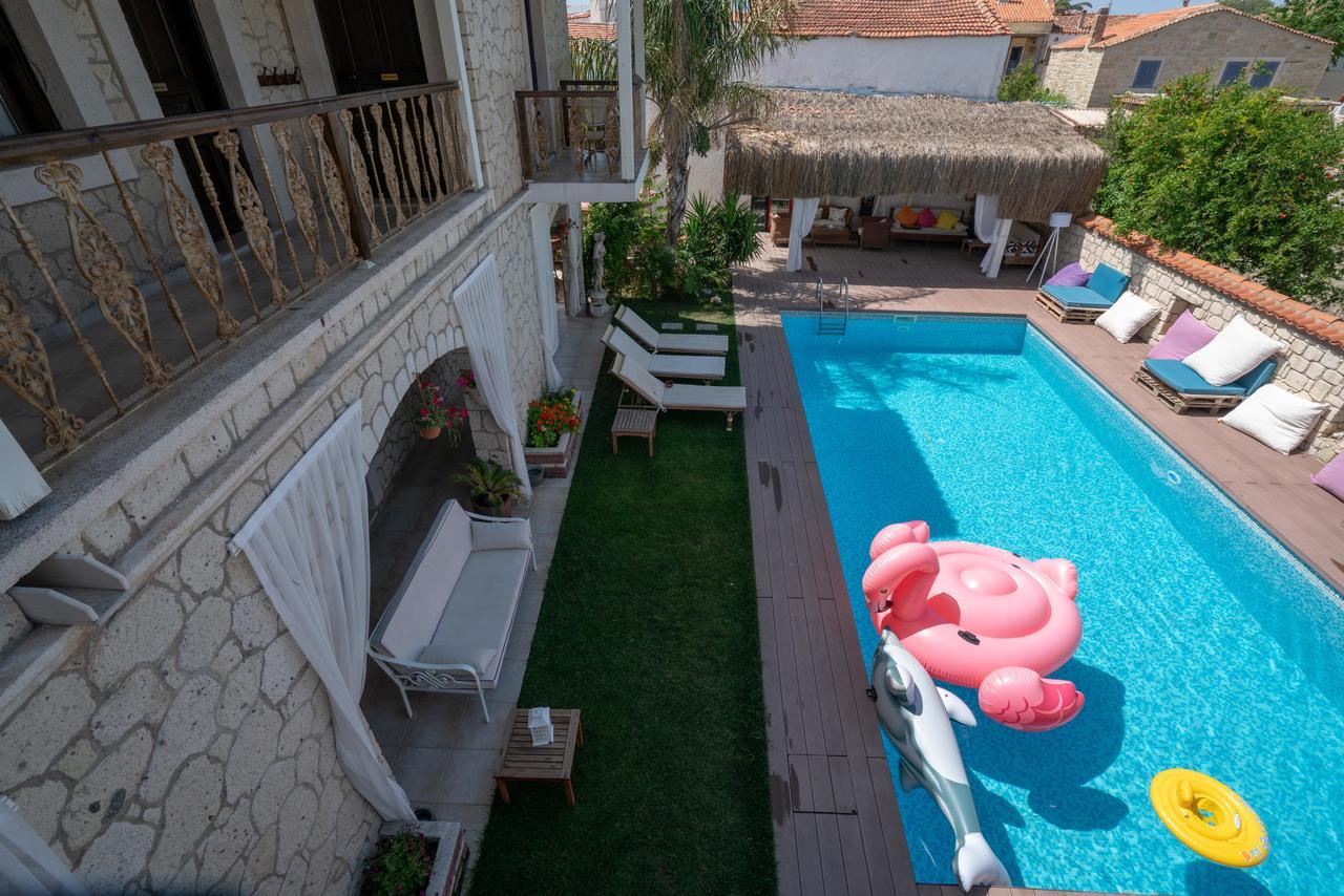 Nobela Hotel 2*