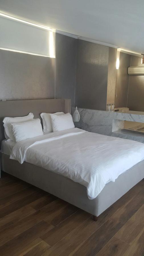 The Hotel 5*