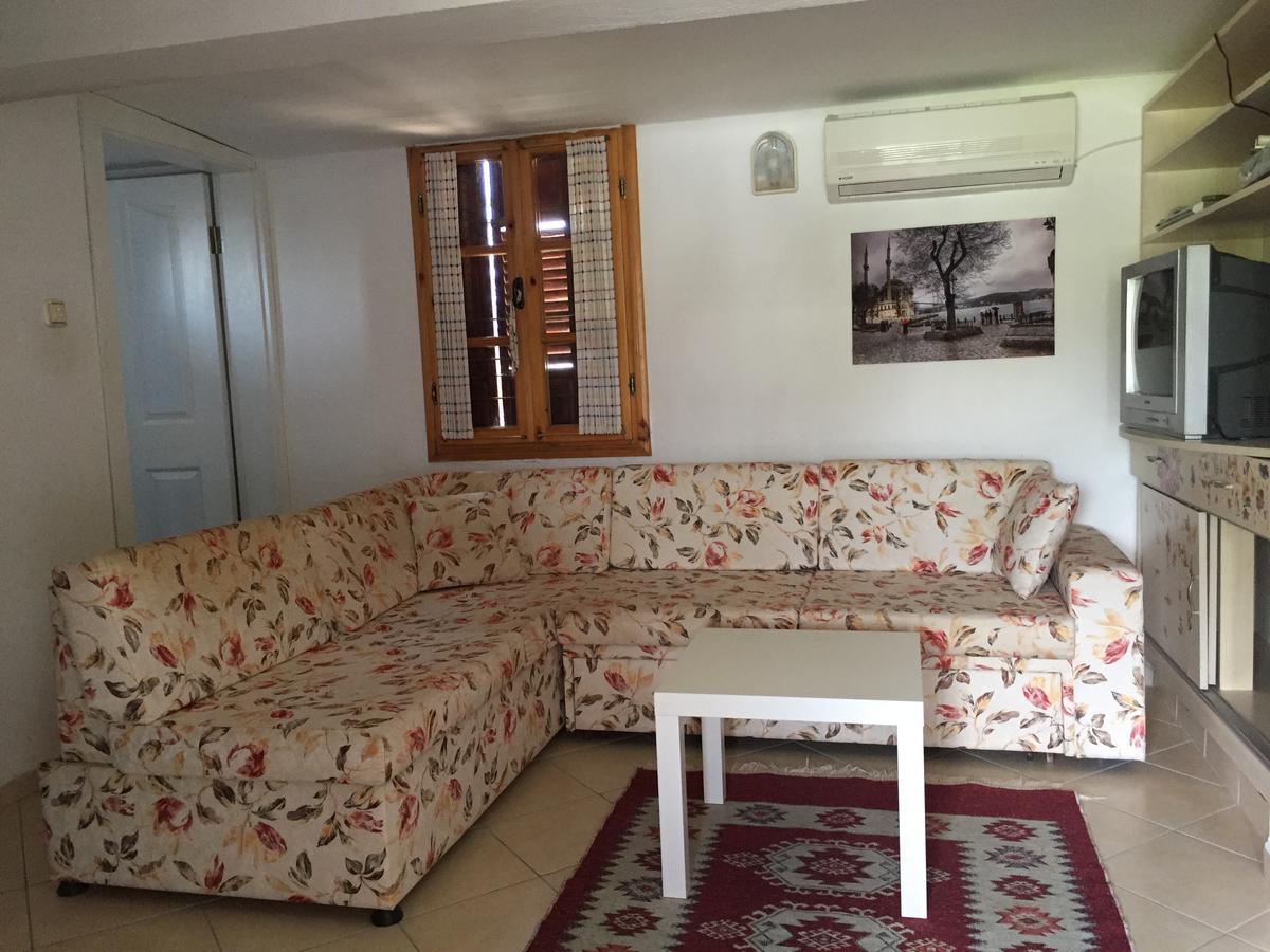Aparthotel Mono *