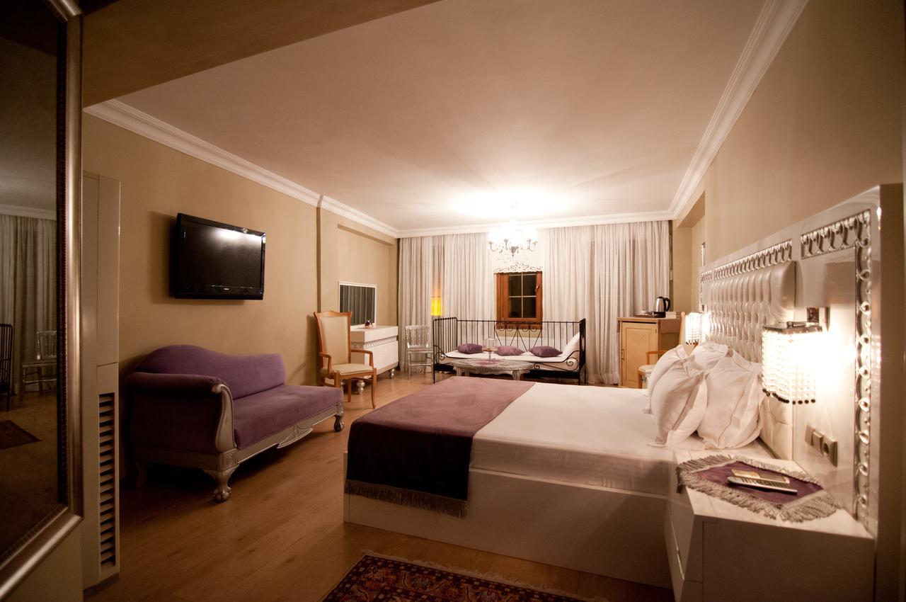 Blue Tuana Hotel