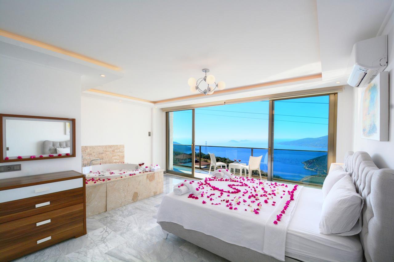 Bella Villa