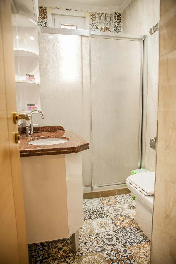 Salimbey Aparthotel 3*