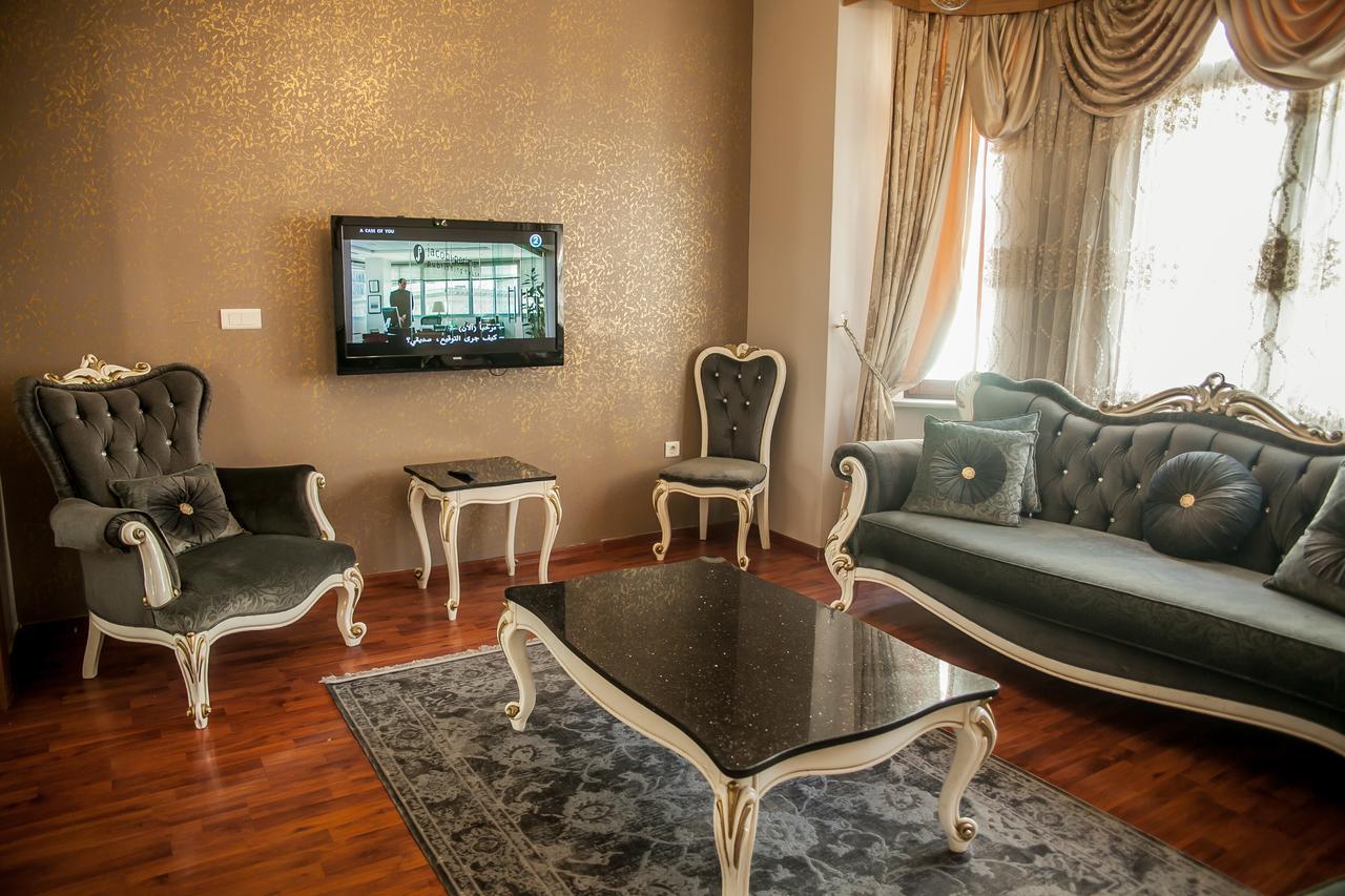 Salimbey Aparthotel 3*