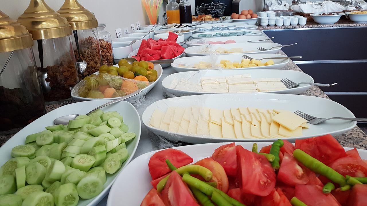 Aparthotel Ileri &