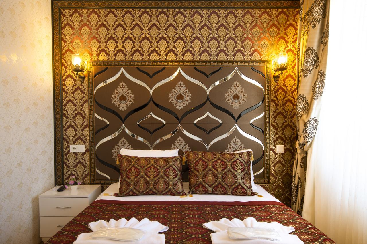 Paris Garden 3*