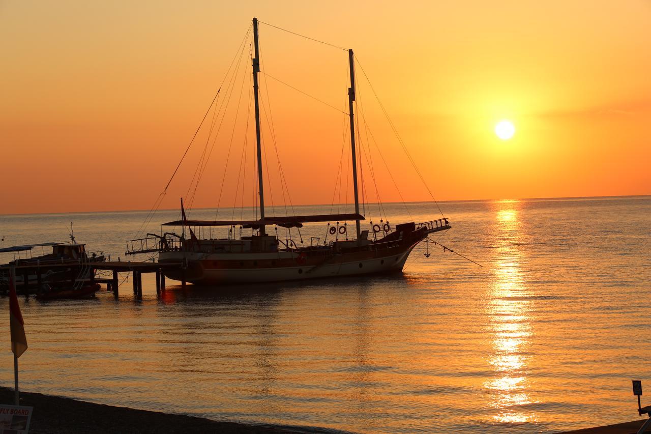Club Akman Hotel 4*