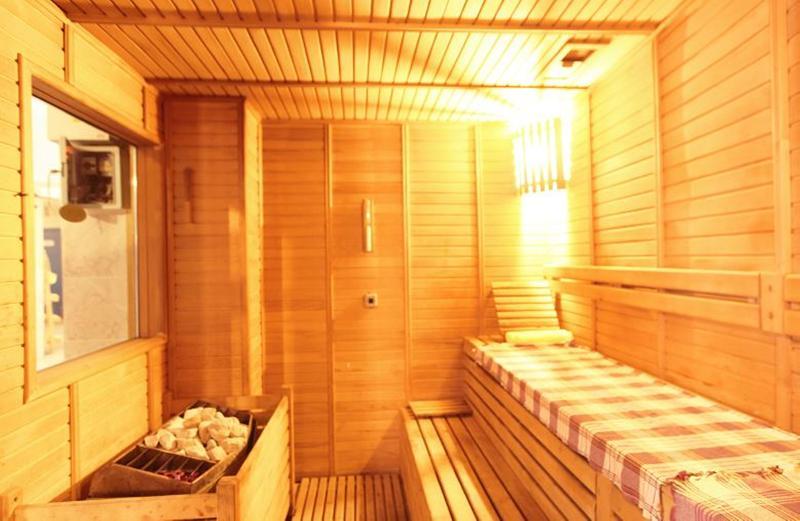 Arora Hotel 4*
