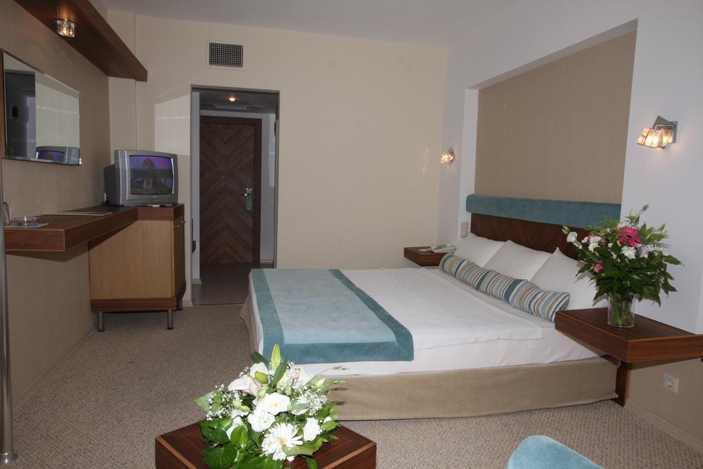 Babaylon Cesme